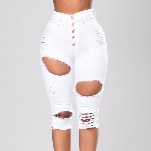 Scheming Shorts - White - Picture 1 of 3